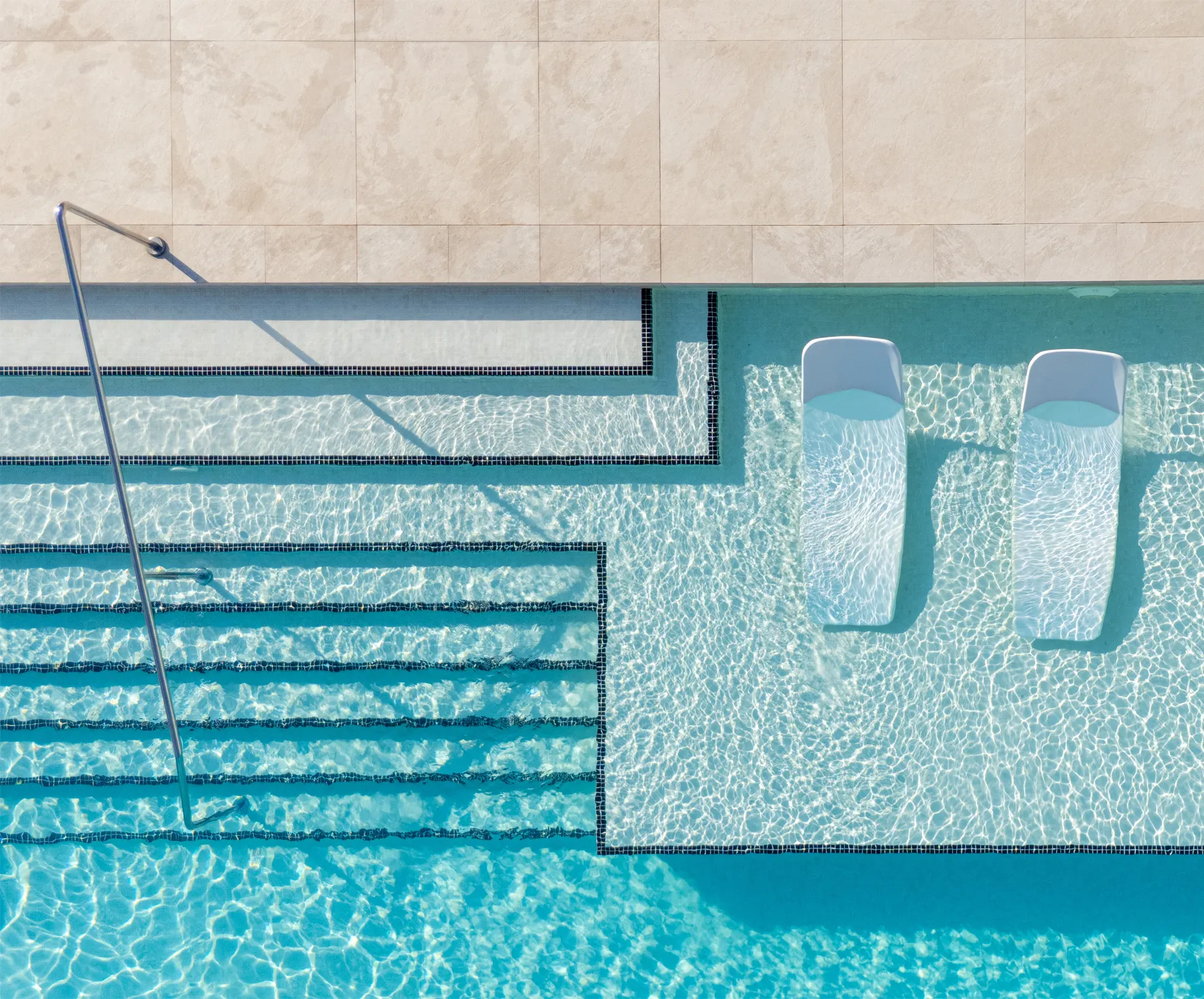 SWIMMING-POOL-C