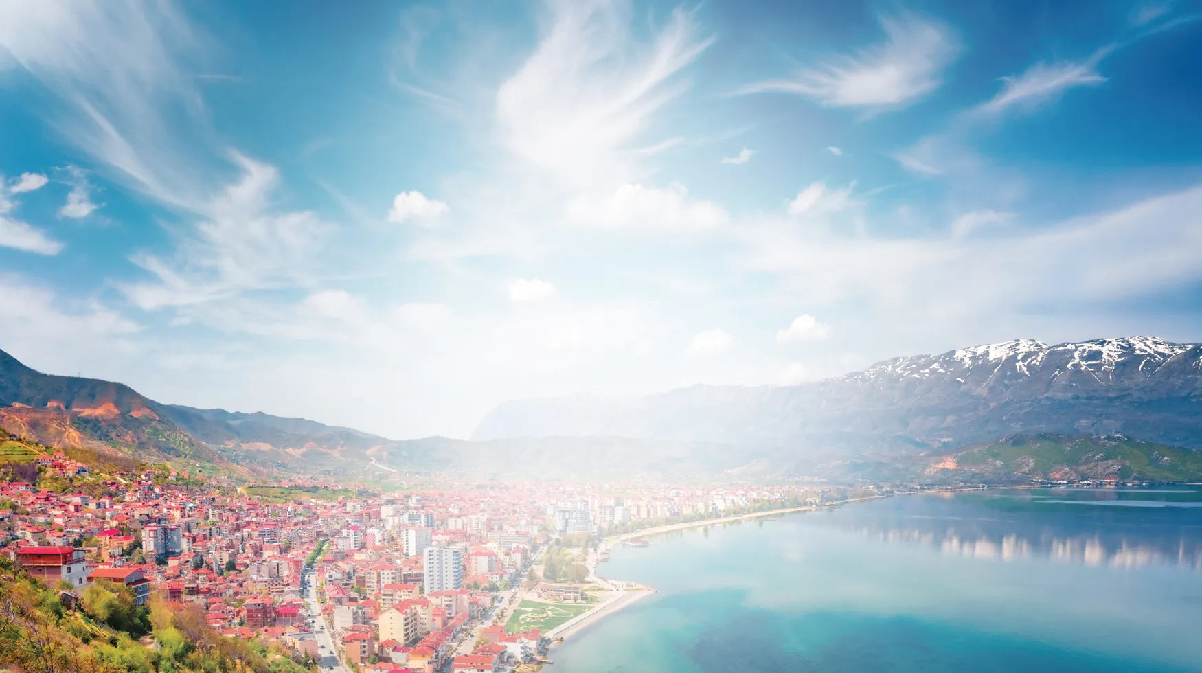 REPORTAGE_BANNER_2500x1400px_v2_ALBANIA